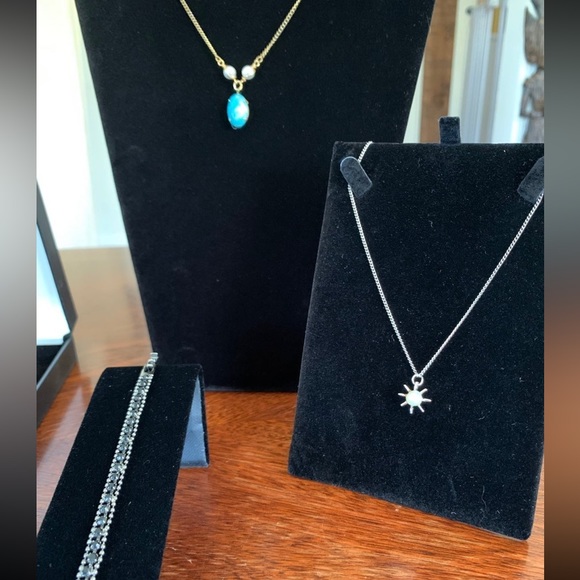 Vintage Jewelry Lot - Picture 3 of 11